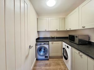 Photo 17- click for photo gallery